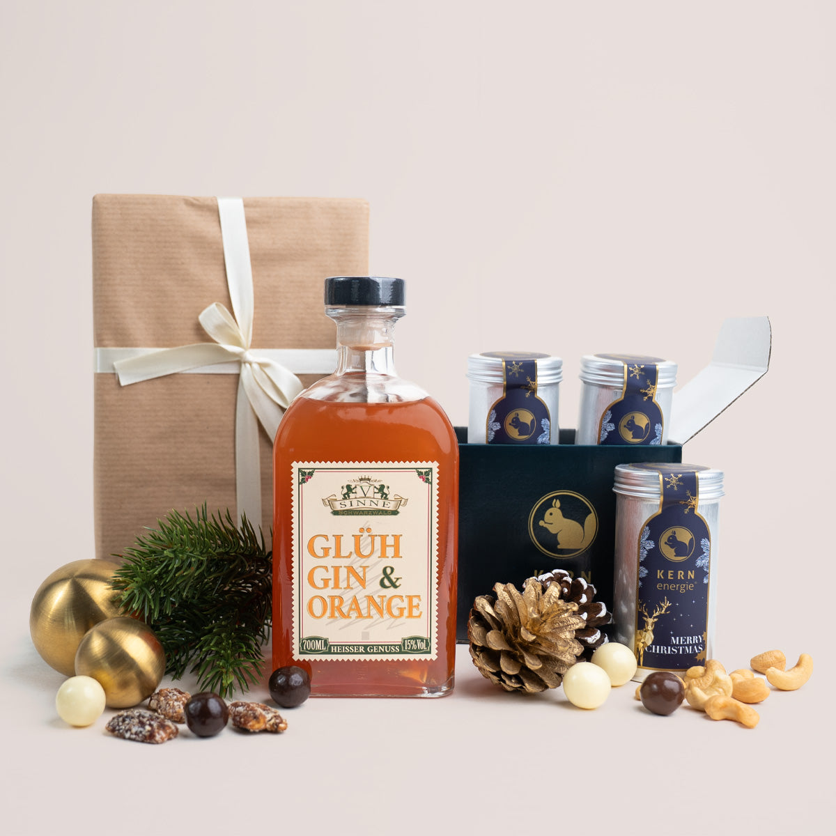 Geschenkset "BeGINliche Weihnachten" - mit Nüssen & Glüh Gin