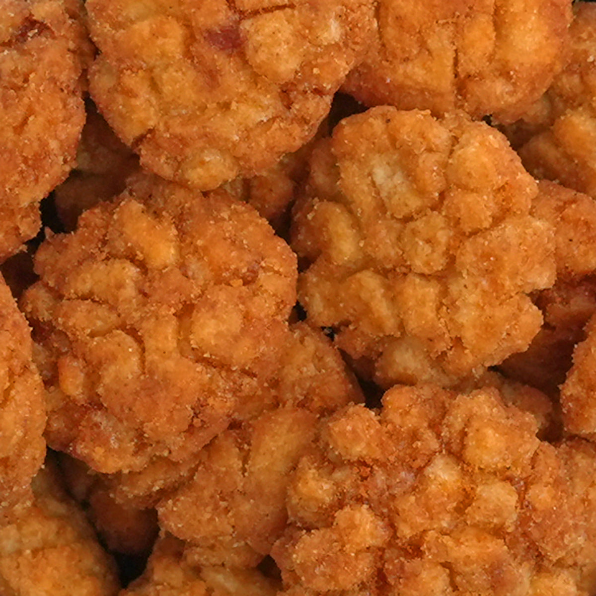Nahaufnahme "Fried Hot Reiscracker" Cracker mit Chili-Geschmack