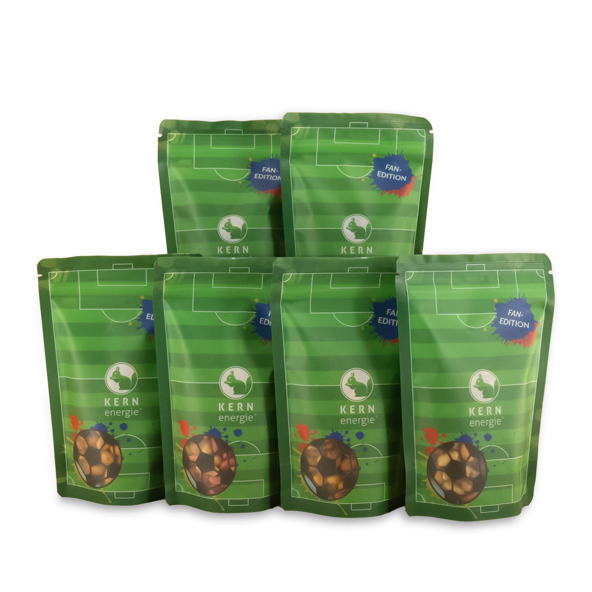 Sechs KERNenergie Snackbeutel im Fußball Design