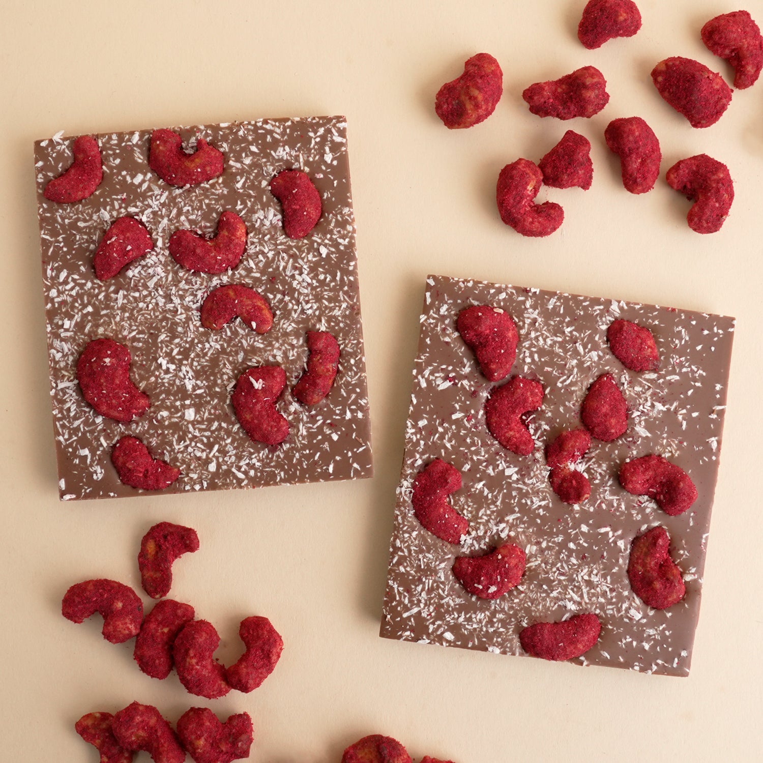 Schokoladentafel - Vollmilchschokolade mit Sweet Berry Cashews