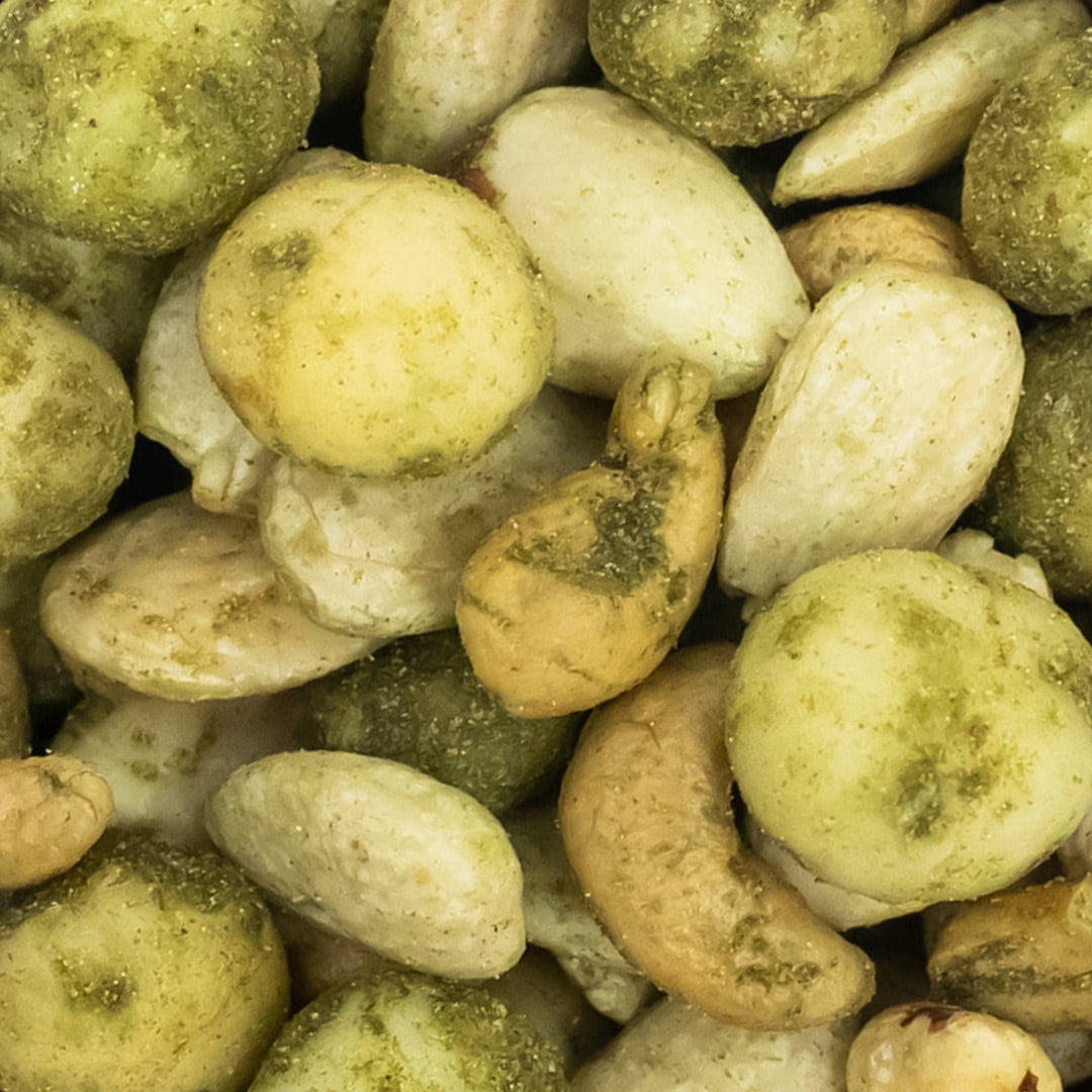 Detailansicht Nussmischung mit Bärlauch Gewürz