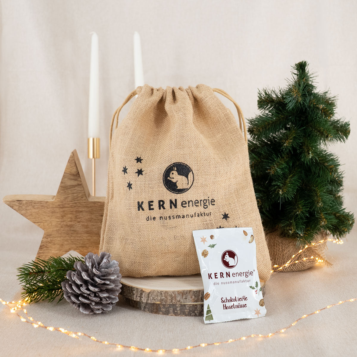 Sackerl mit KERNenergie Logo und kleinen Snackbeuteln
