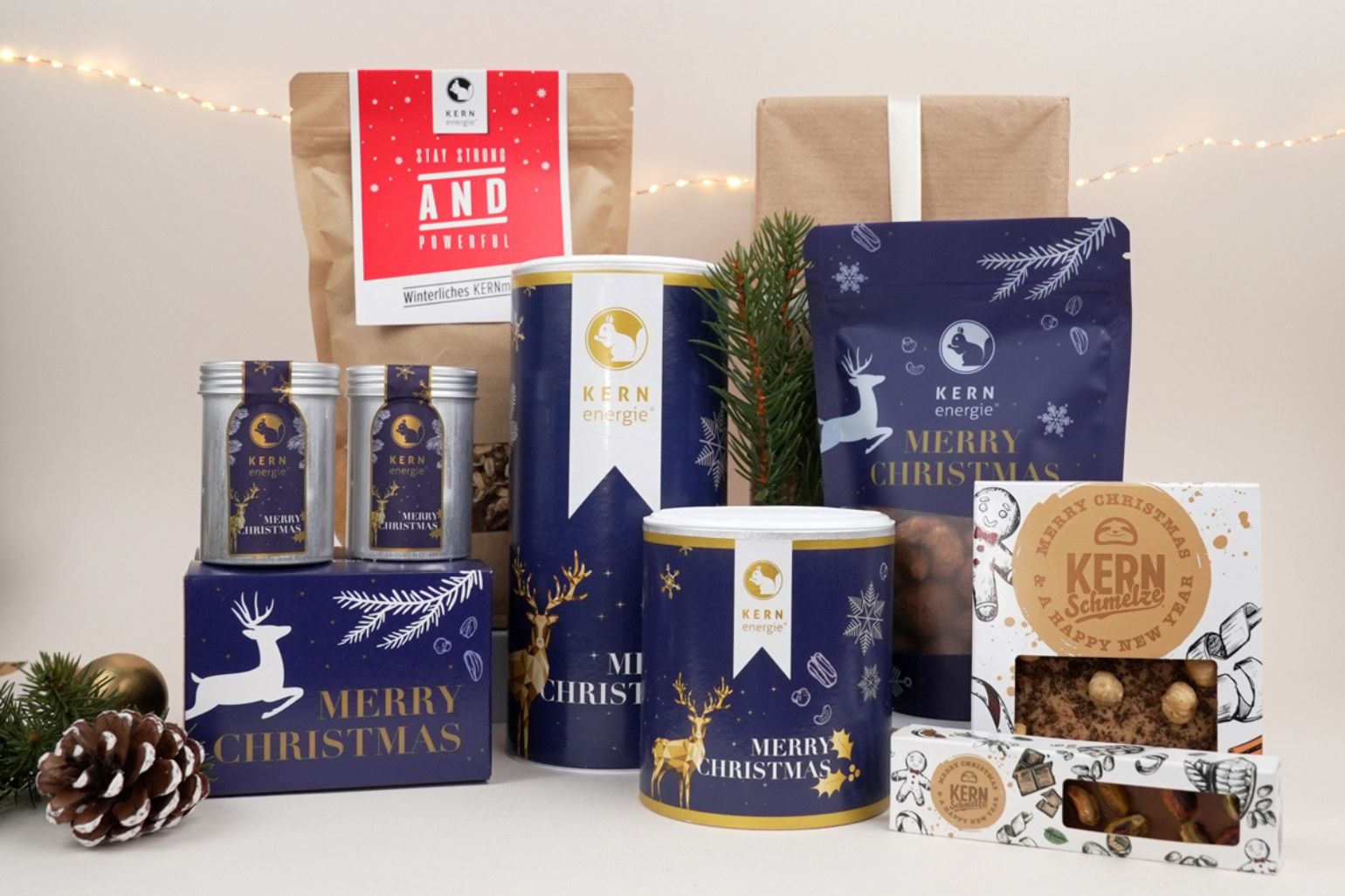 Kleine Weihnachtsgeschenke für Kunden – personalisierte Nüsse, Schokolade und Snacksets als Firmenpräsent 2025