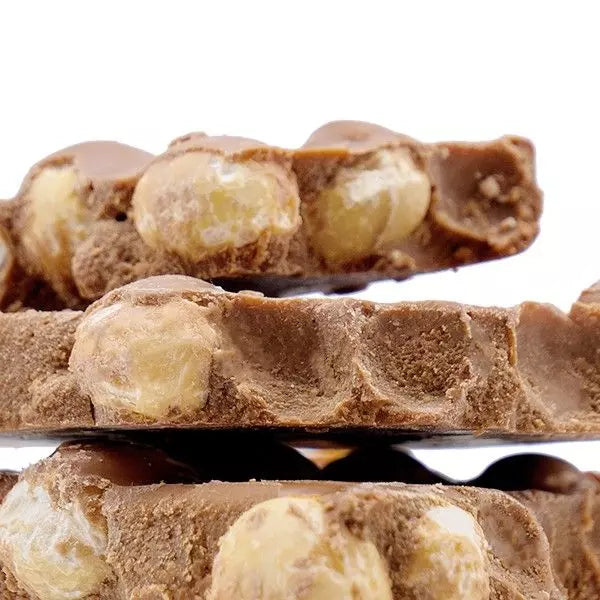 Bruchschokolade – Vollmilchschokolade mit Macadamias