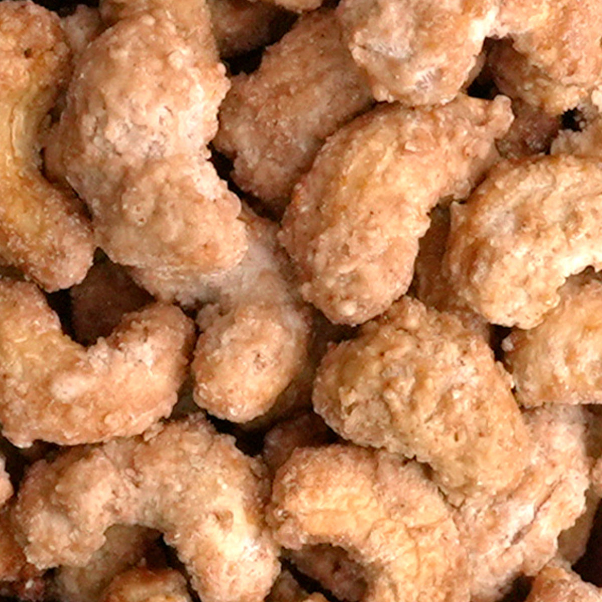 Nahaufnahme "Cashew Dream" gebrannte Cashews mit Vanille, Zimt & Kakao