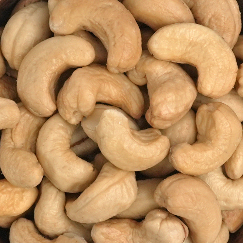 Nahaufnahme frisch geröstete Cashewkerne