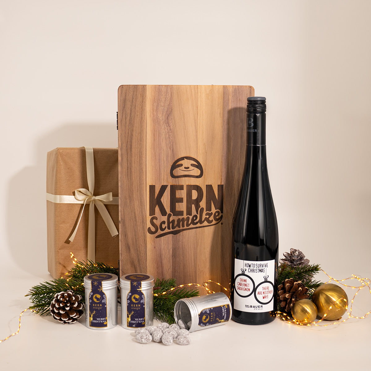 Geschenkset "Christmas Surviving" - Nüsse & Rotwein