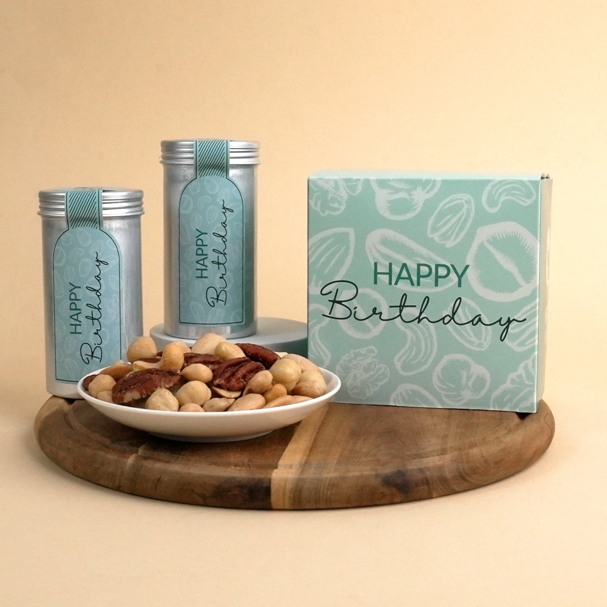 Geschenkset im Happy Birthday Design mit 4 Aludosen und Nüssen