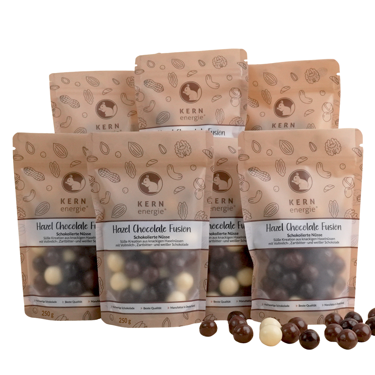 KERN-energie Stehbeutel mit Sichtfenster gefüllt mit schokolierten Haselnüssen