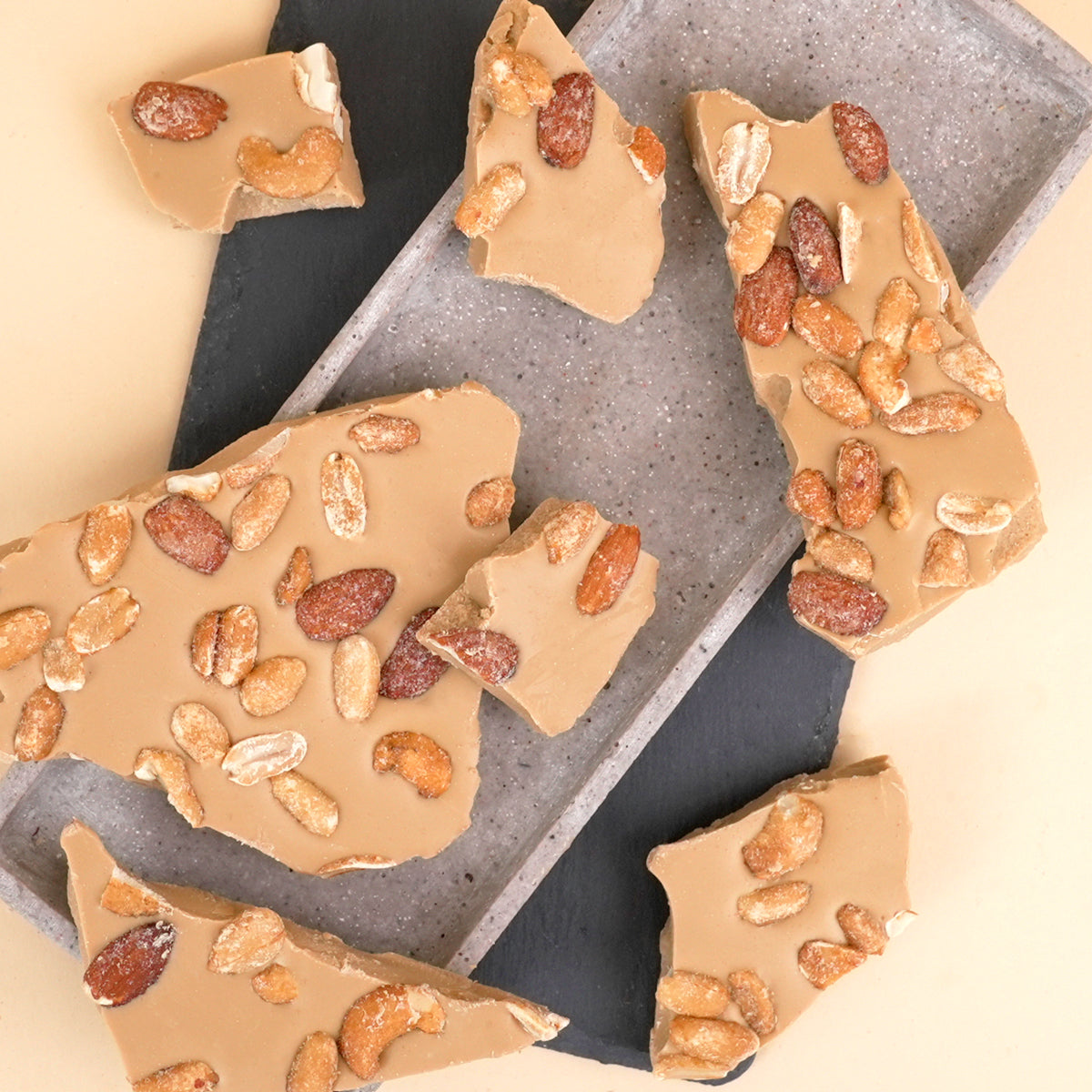 Bruchschokolade – Karamellschokolade mit Sweet & Salty