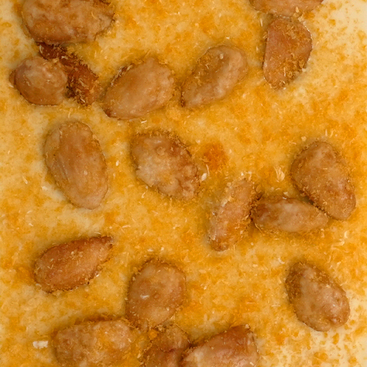 Schokoladentafel weißer Schokolade, gebrannten Mandeln und Mandarine