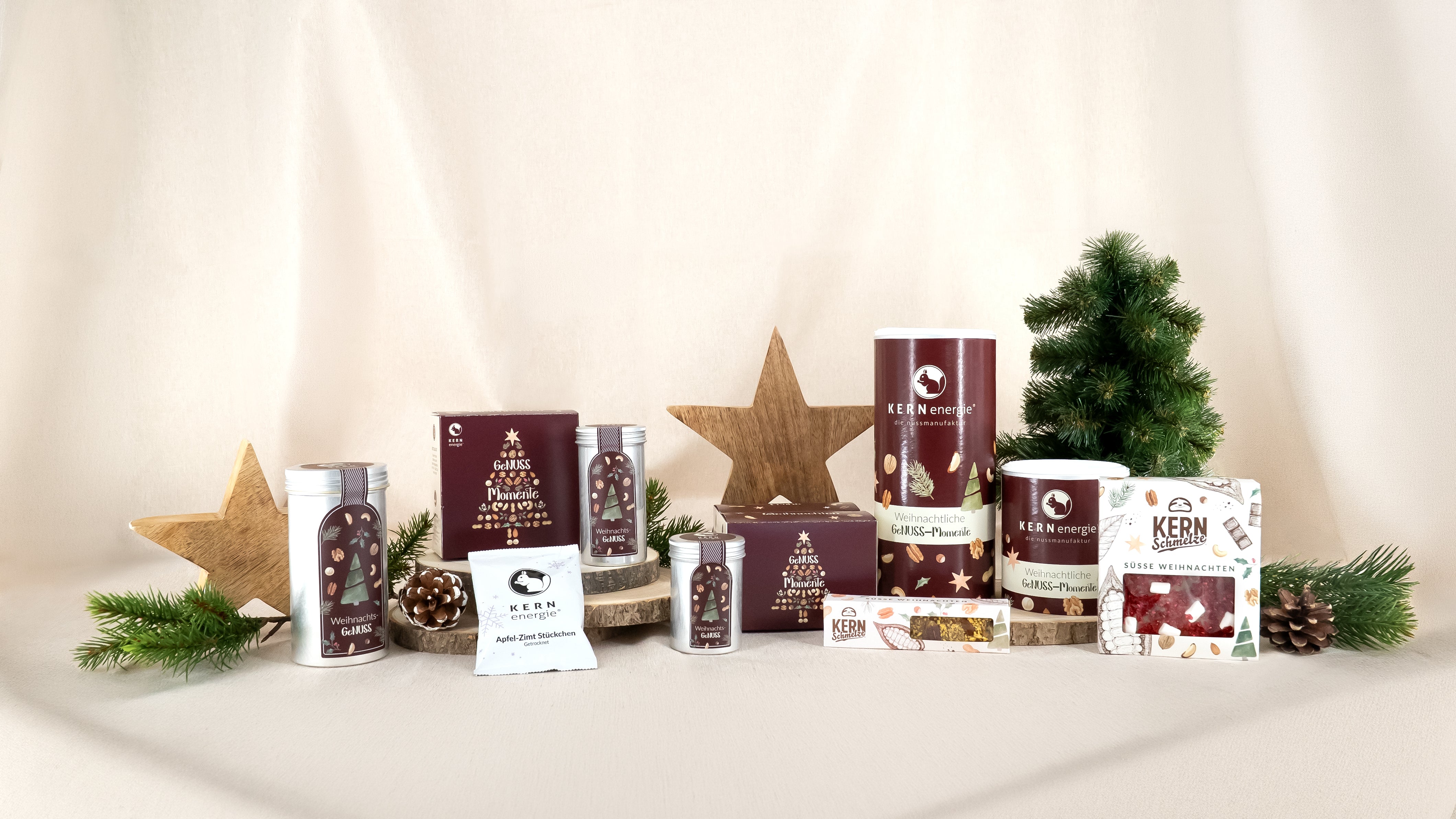 Kleine Weihnachtsgeschenke für Kunden – personalisierte Nüsse, Schokolade und Snacksets als Firmenpräsent 2026