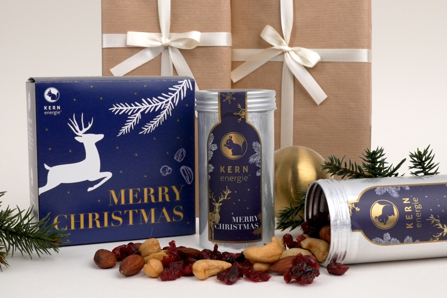 2er 90 g Weihnachtsgeschenkkarton 2025 mit gebrannten Mandeln und Nuss-Frucht-Mischung – personalisierbares Weihnachtsgeschenk und Streuartikel für Kunden, Mitarbeiter und Geschäftspartner.