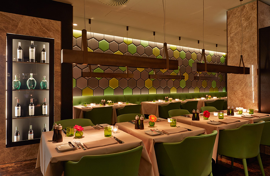 Im edlen Ambiente serviert das „[m]eatery bar + restaurant“ höchsten Fleischgenuss 