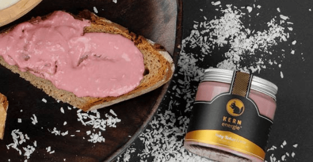 Ruby-Kokos Creme Frühstücksbrot