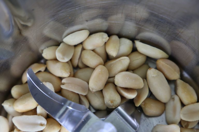 geröstete und gesalzene Erdnüsse aus Virginia
